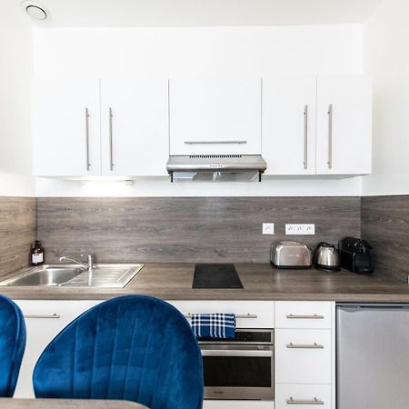 Apartament Le Hirvi - Cocon Zen Et Epure A 10Min Vieux Lyon Zewnętrze zdjęcie