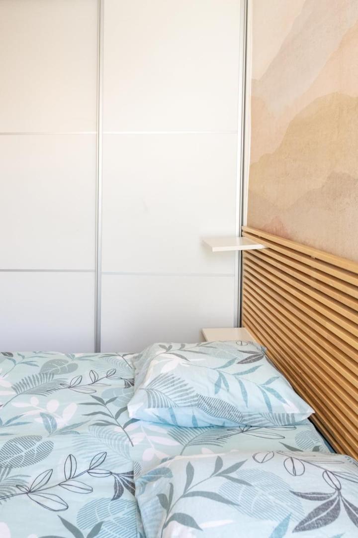 Apartament Le Hirvi - Cocon Zen Et Epure A 10Min Vieux Lyon Zewnętrze zdjęcie
